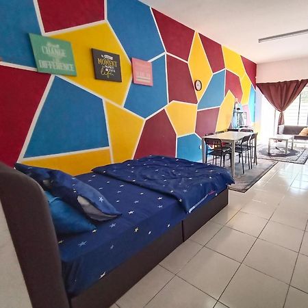 Nurul Aisyah Homestay タナ・ラタ エクステリア 写真