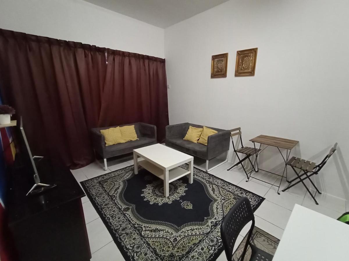 Nurul Aisyah Homestay タナ・ラタ エクステリア 写真